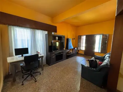 VENTA CASA 5 AMBIENTES LANUS PARA DOS FAMILIAS