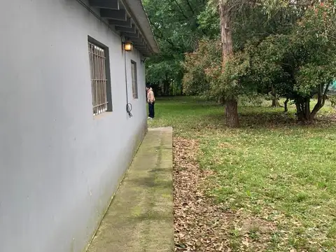 Casa 2 ambientes con 1 baño