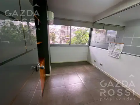 Oficina 4 ambientes con 2 baños