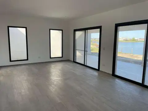 Casa en Venta al Este