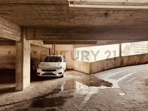 Sarmiento 900, Piso 0