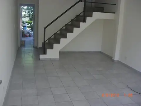 Casa 3 ambientes con 1 baño