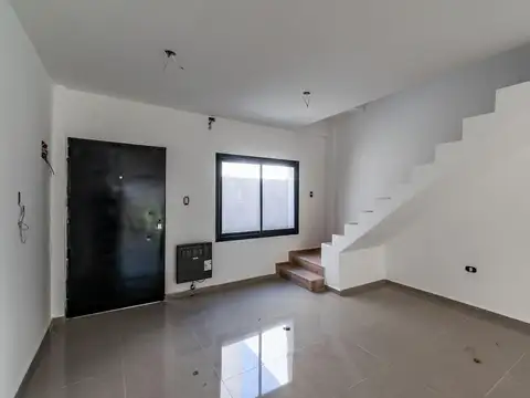 Depto Tipo Casa en Venta de 3 dormitorios