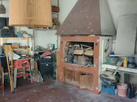 Podestá 3200, hermosa casa a refaccionar