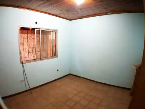Casa 4 ambientes con 1 baño