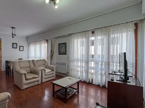Venta Depto 4 Amb. Punta Mogotes con cochera