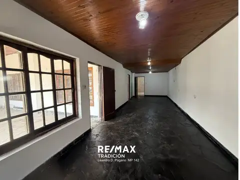 CASA 3 DORMITORIOS EN VENTA  B° INDENTE BORRINI .-