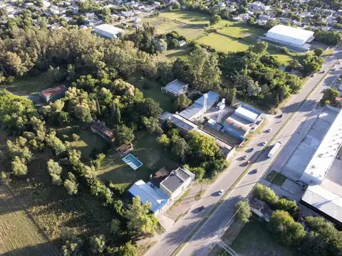 Avenida 520  entre las 161 y 165 100