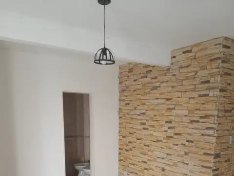 Alfredo R. Bufano 2100, Piso pb