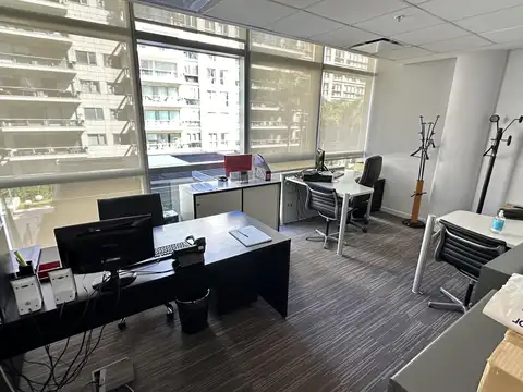 OFICINA DE 225M2 + 2 COCHERAS EN MADERO CENTER