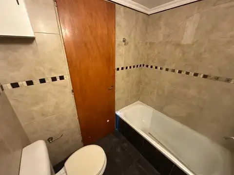 Casa en Alquiler en Ciudad Jardin Del Palomar, $ 950.000