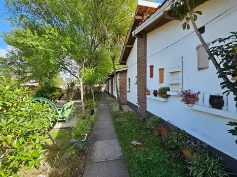 Casa 10 ambientes con 8 baños