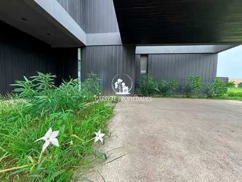 Casa en Venta al Noroeste