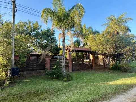 Casa en venta c/ cochera en Paso de la Patria