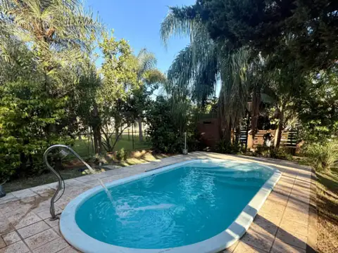 Casa en Venta con 1 cochera