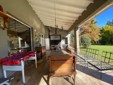 Casa 6 ambientes con 3 baños