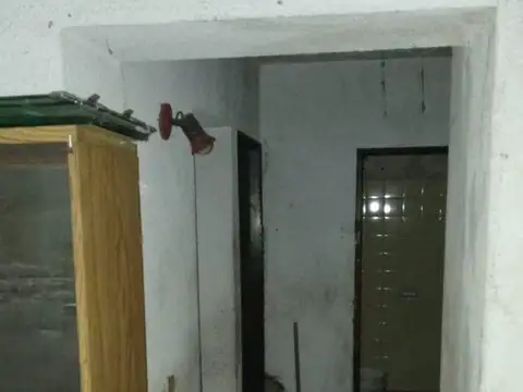 Depto Tipo Casa en Venta en Abasto, USD 22.000