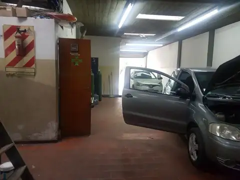 Avda. Ricardo Balbin 600