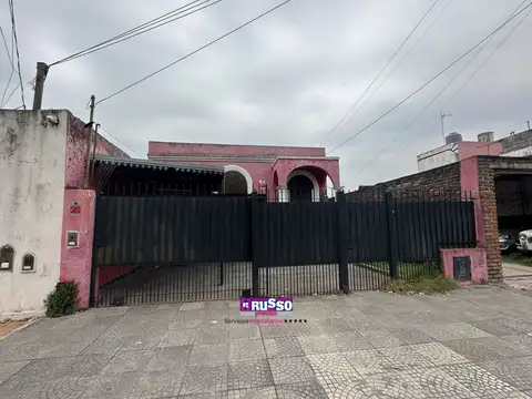 Venta casa Ramos Mejia 3 ambientes lote Lote 8.66m x 47.21m