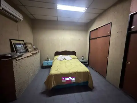 Venta casa Ramos Mejia 3 ambientes lote Lote 8.66m x 47.21m