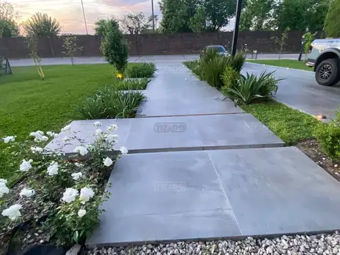 Casa en Venta en Bella Vista, USD 1.850.000