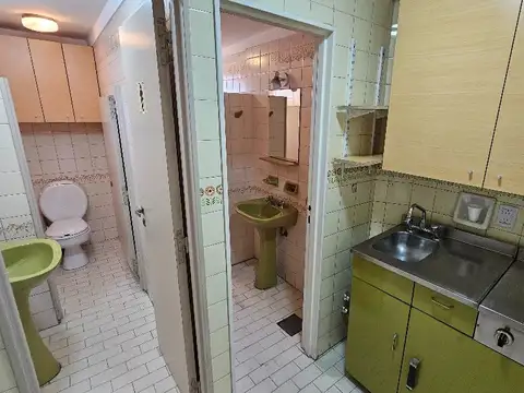 RECONQUISTA 500, Piso 8