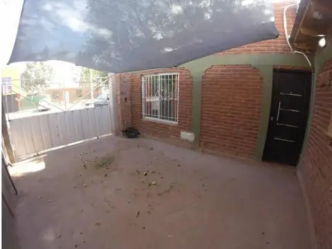 Casa 3 ambientes con 1 baño