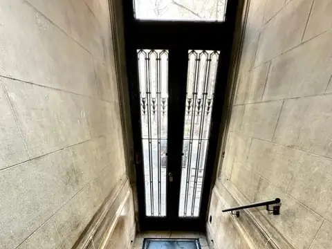 Venta Edificio en Block Local y Departamentos