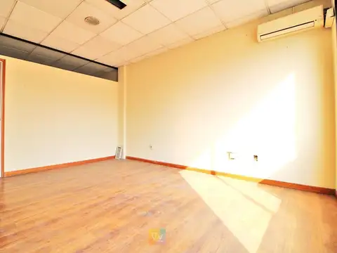 Oficina en Alquiler en Ciudad Vieja, $U 70.000