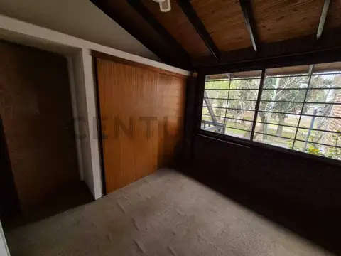 Lateral Acceso Este , Piso 0