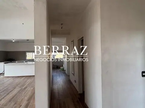 Casa en Venta en Medal Country club, USD 218.000