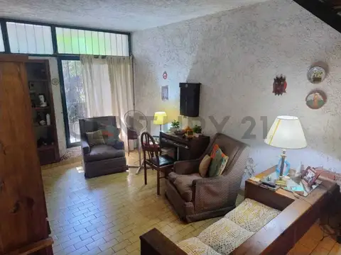 VENTA DUPLEX - APTO CREDITO-  3 AMBIENTES VILLA SARMIENTO- OPORTUNIDAD