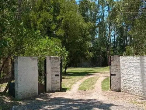 La Pista y Ruta 26 , Piso 0