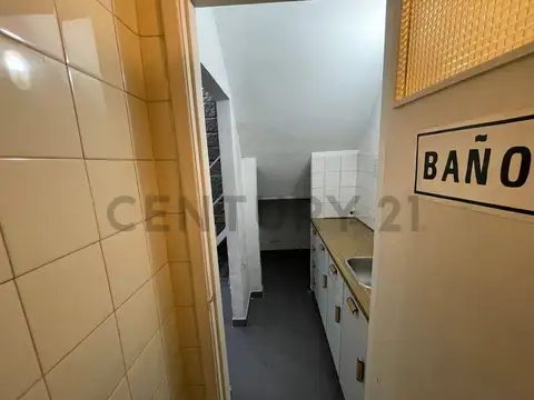 Marco Polo 4600, Piso 0