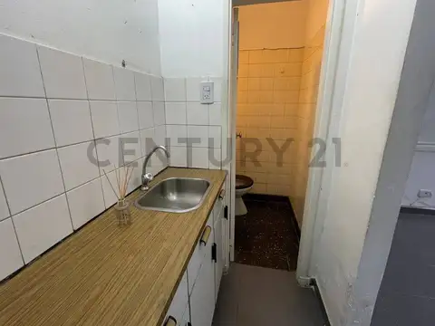 ALQUILER LOCAL CASEROS EXCELENTE UBICACION