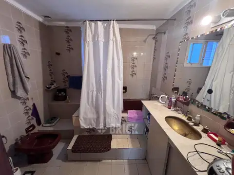 CASA C/GALPON EN LOTE DE 8.66X31.75 MTS EN AVALOS AL 100 - TODO TZA ESPECT PATIO GRAN LIVING