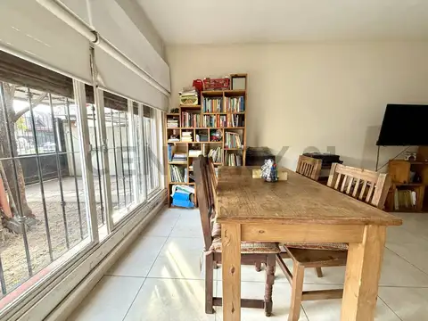 Casa 7 ambientes con 4 baños