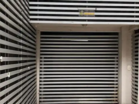 Cochera doble a la venta  Pje Espora Rosario centro