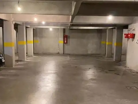 Cochera doble a la venta  Pje Espora Rosario centro