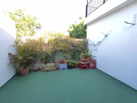 Casa 5 ambientes con 1 baño