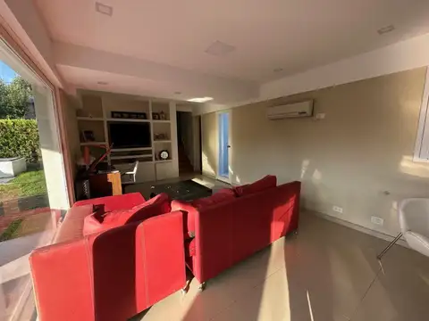 Casa - Venta - Argentina, Esteban Echeverría - escribano vazquez 1880