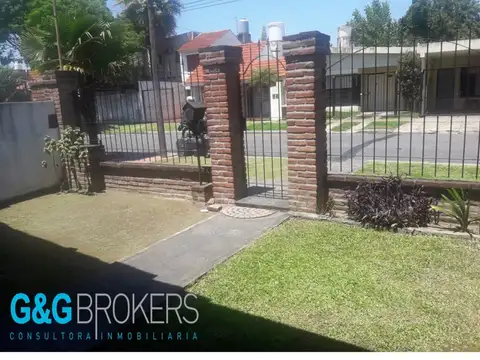 CHALET EN UNA PLANTA -CASTELAR NORTE -