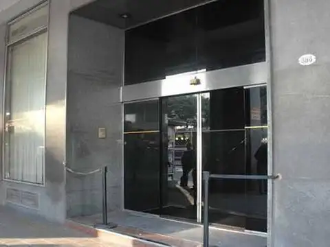 Oficina en Alquiler en Catalinas, USD 7.200