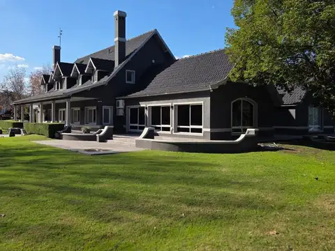 Casa en solar del bosque PG