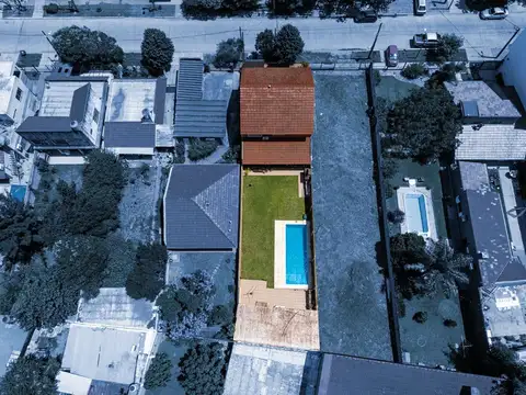 Casa 5 ambientes con 3 baños