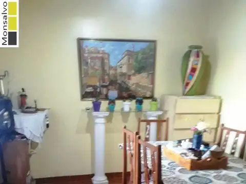 Merlo – Casa a 1 Cda. de la Escuela N° 19