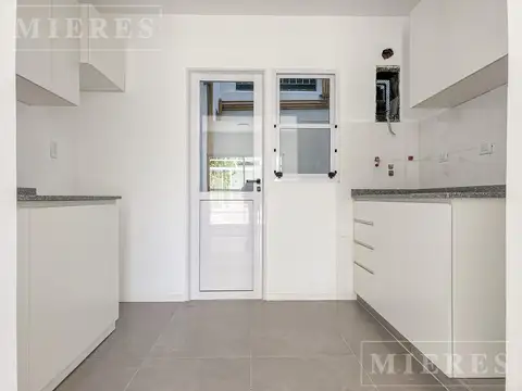 Departamento en Venta en San Fernando Vias  /  Centro, USD 125.000