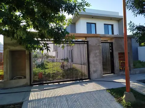 Duplex En Venta ~ Complejo Cerrado ~ Oro Verde