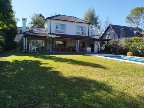 Excelente casa moderna 3 dormitorios IMPECABLE