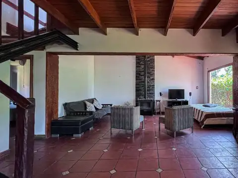 Casa en Venta en Los Acantilados, USD 143.000